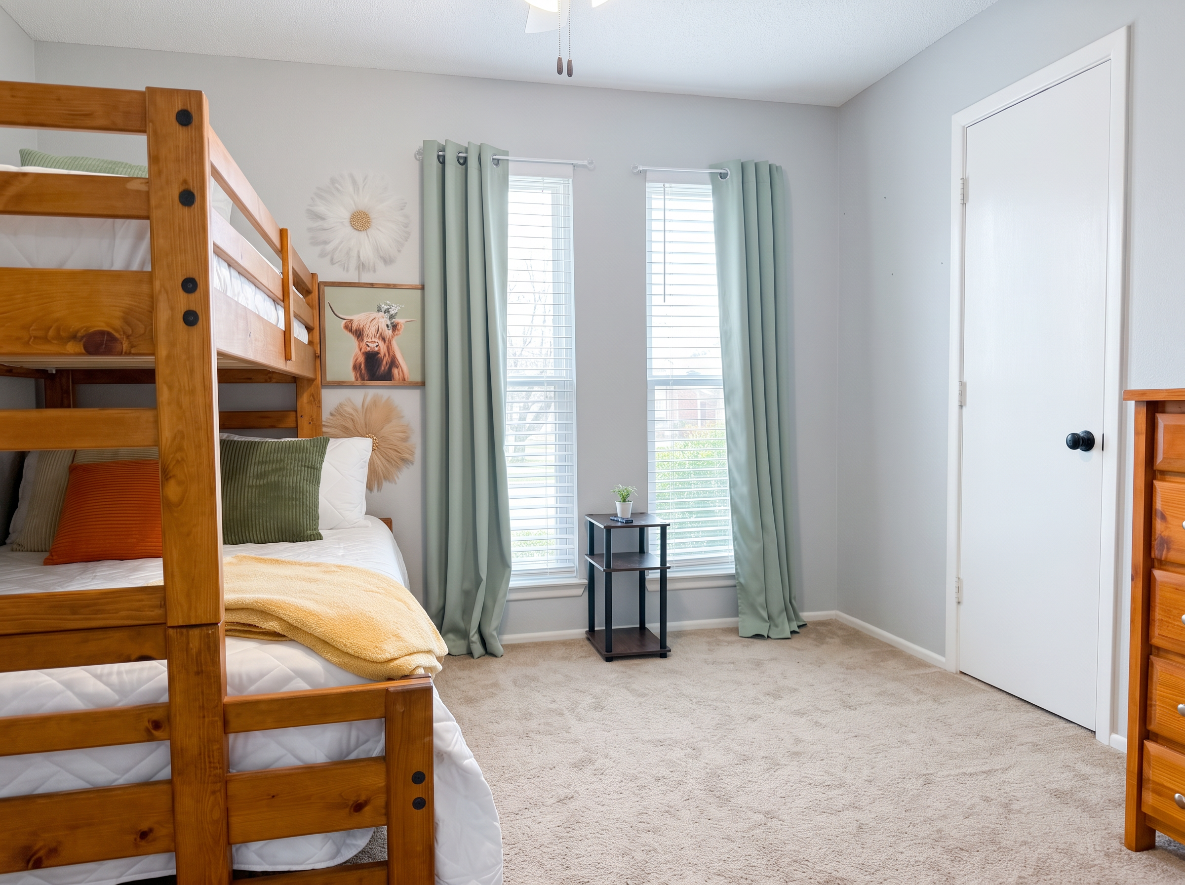 Third bedroom with wooden bunk beds